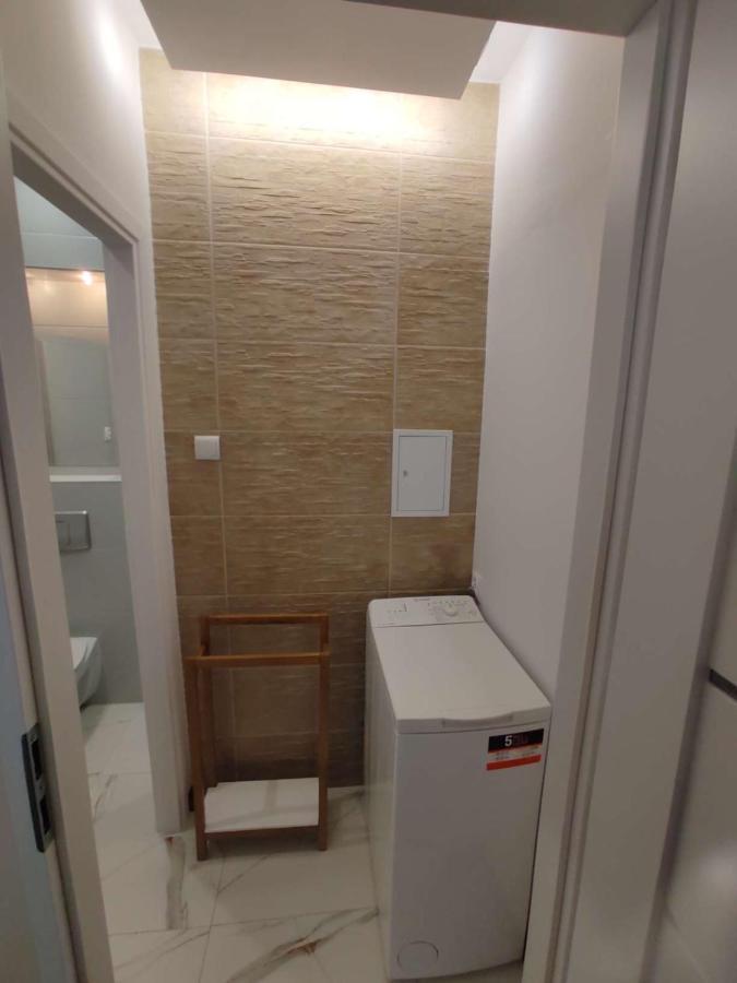 Obok Szczesliwej 7 Apartment Гливице Екстериор снимка